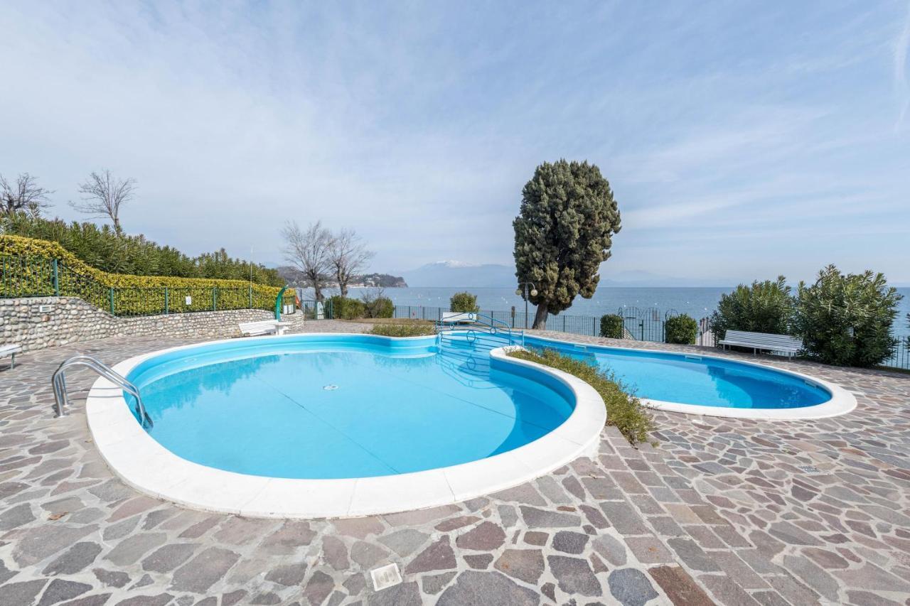 On The Beach Lake View Manerba del Garda Exteriör bild