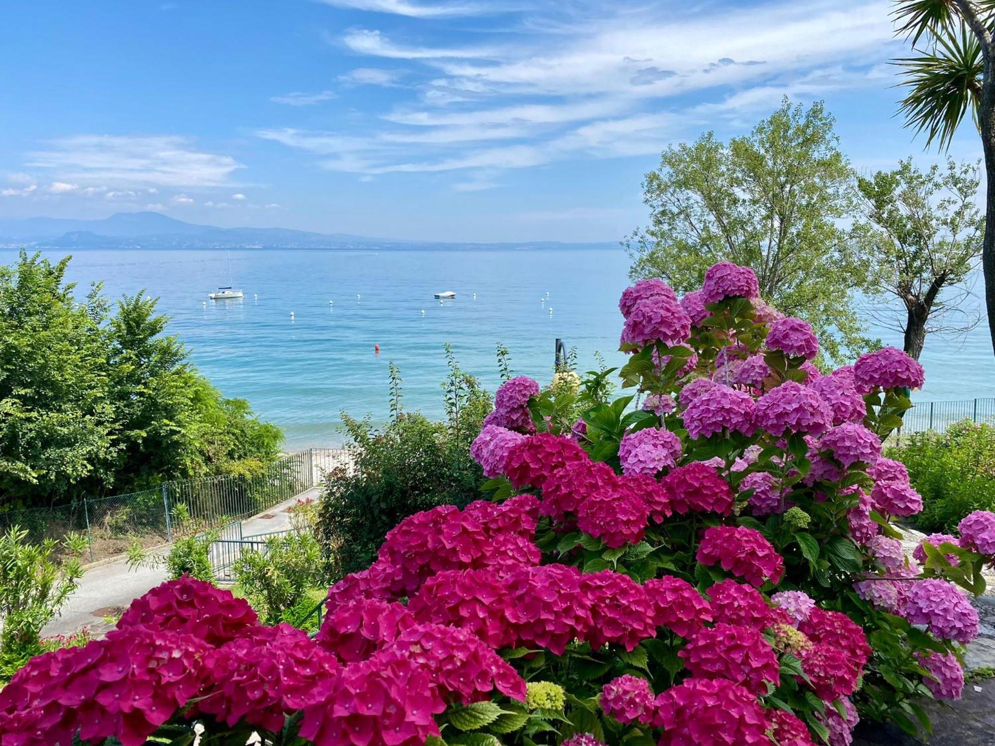 On The Beach Lake View Manerba del Garda Exteriör bild